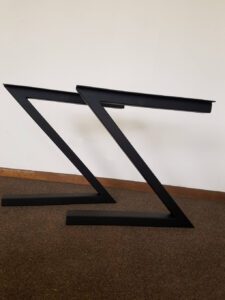 Z-Shaped Metal Desk Legs