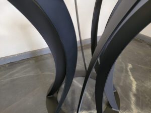 Reverse Twisted Tulip Metal Round Dining Table Base