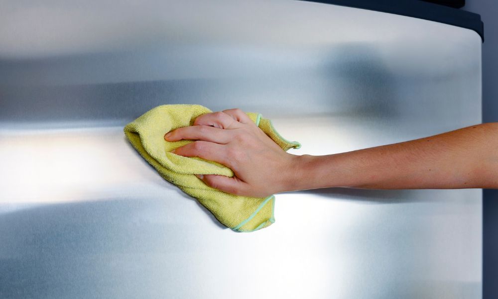 Cleaning Products You Should Never Use on Stainless Steel