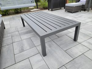 Heavy Duty Slat Style Aluminum Outdoor Cocktail Table for Deck